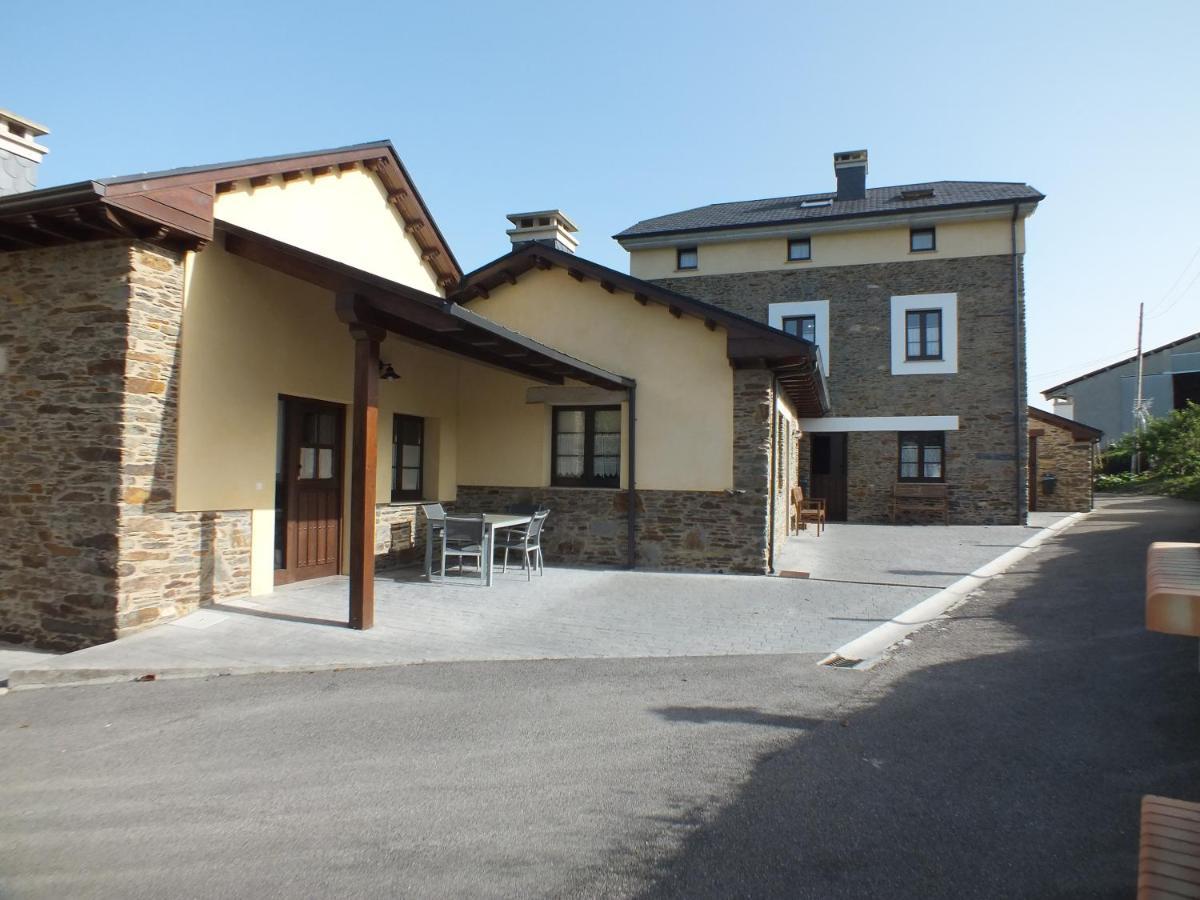Apartamentos Puerta Del Castro Coana Exterior foto